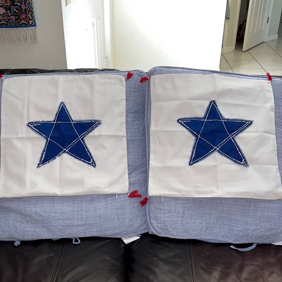 2 star appliqué pillow covers. - Picture 1 of 4